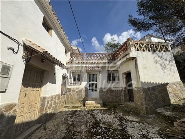 5 bedroom Finca/Country House for sale in Trevélez with garage - € 66,000 (Ref: 9719355)