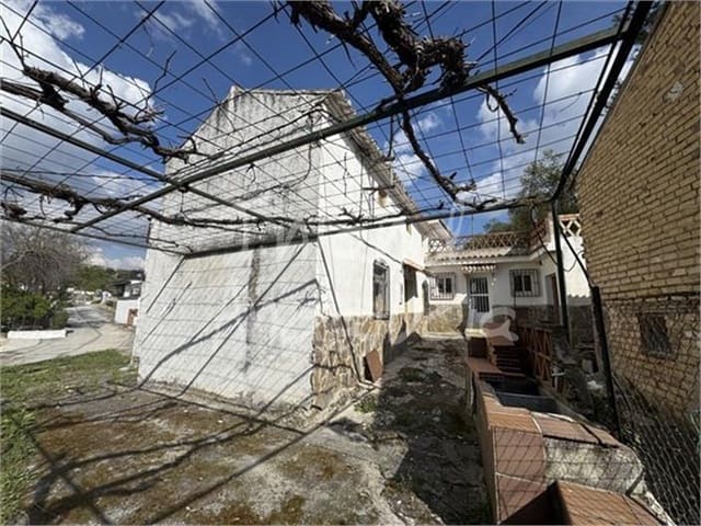 5 bedroom Finca/Country House for sale in Trevélez with garage - € 66,000 (Ref: 9719355)