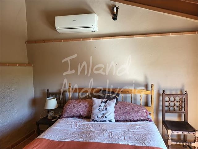 4 slaapkamer Finca/Landhuis te koop in Isla Redonda, Ecija met garage - € 345.000 (Ref: 9719358)