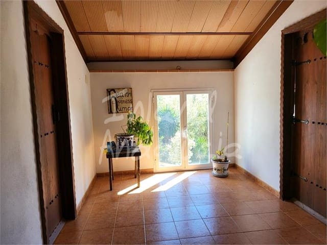 4 slaapkamer Finca/Landhuis te koop in Isla Redonda, Ecija met garage - € 345.000 (Ref: 9719358)