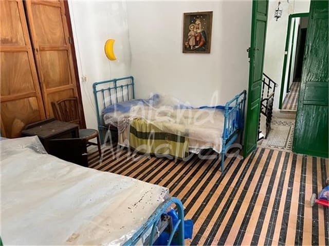 8 bedroom Finca/Country House for sale in Valdepeñas de Jaén with garage - € 425,000 (Ref: 9720993)