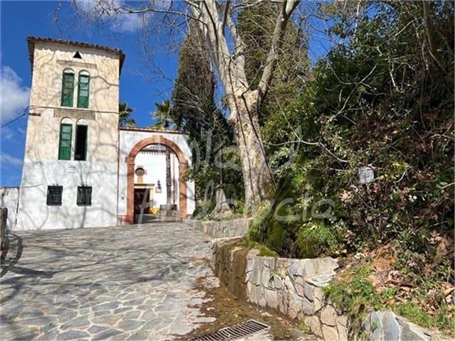 8 bedroom Finca/Country House for sale in Valdepeñas de Jaén with garage - € 425,000 (Ref: 9720993)