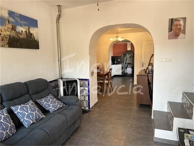 4 chambre Maison de Ville à vendre à Castillo de Locubín - 67 000 € (Ref: 9720995)