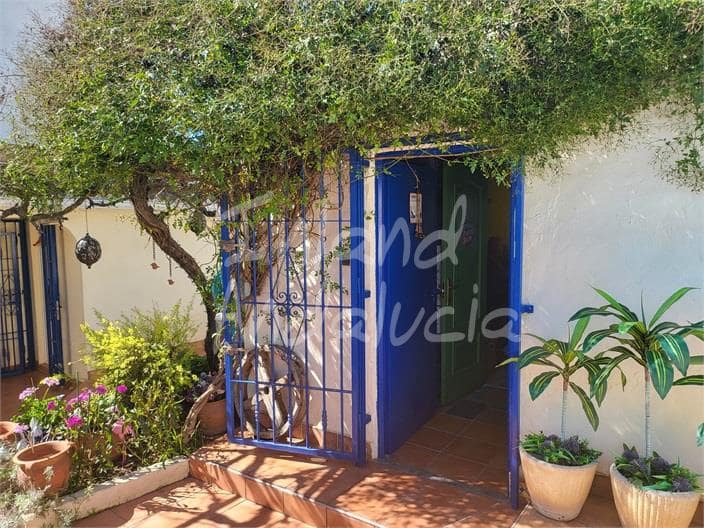 3 bedroom Townhouse for sale in Mollina with pool garage - € 260,000 (Ref: 9737771)