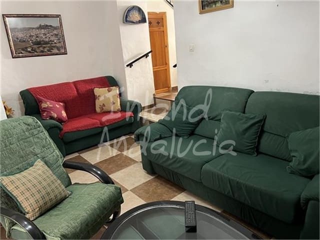 5 bedroom Townhouse for sale in Castillo de Locubín - € 78,000 (Ref: 9751513)