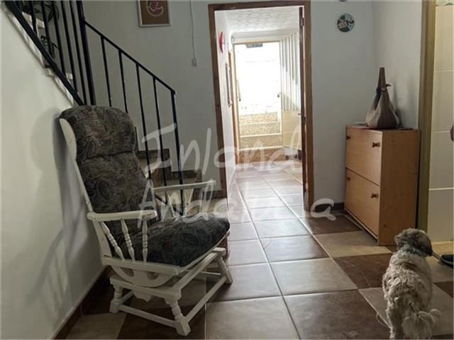 5 bedroom Townhouse for sale in Castillo de Locubín - € 78,000 (Ref: 9751513)