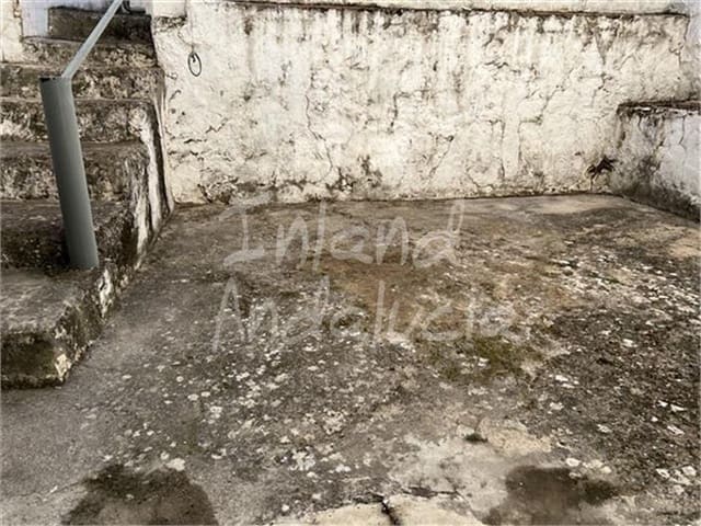 5 bedroom Townhouse for sale in Castillo de Locubín - € 78,000 (Ref: 9751513)