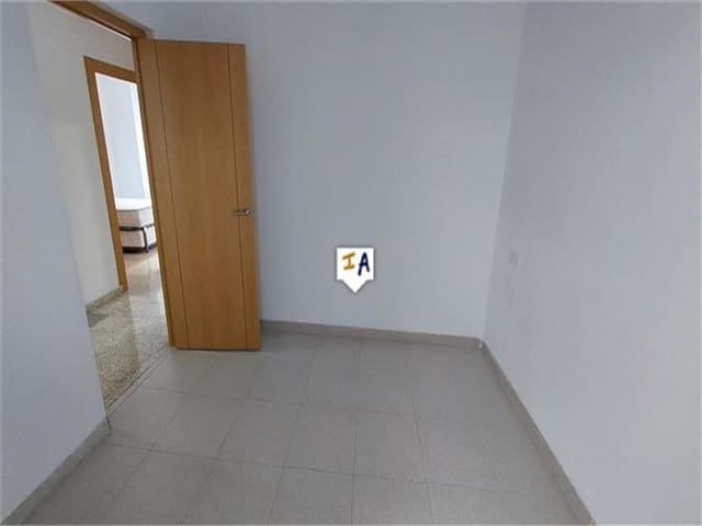 4 sovrum Hus till salu i Castillo de Locubín med garage - 69 000 € (Ref: 9751515)