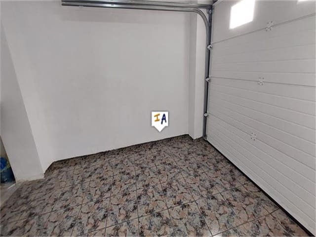 4 sovrum Hus till salu i Castillo de Locubín med garage - 69 000 € (Ref: 9751515)