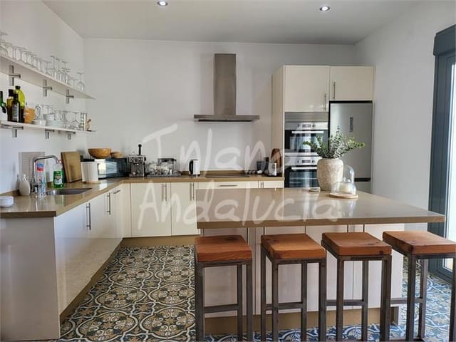 4 sypialnia Dom na sprzedaż w Fuente de Piedra z basenem - 260 000 € (Ref: 9755126)