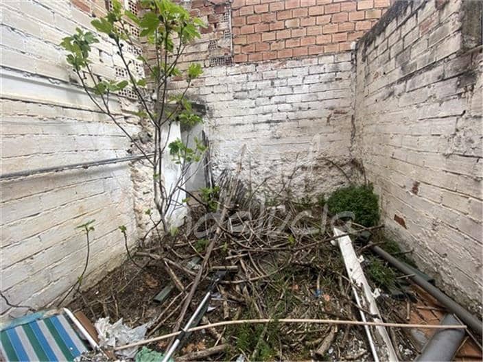 2 bedroom Townhouse for sale in Valdepenas de Jaen with garage - € 19,500 (Ref: 9755127)