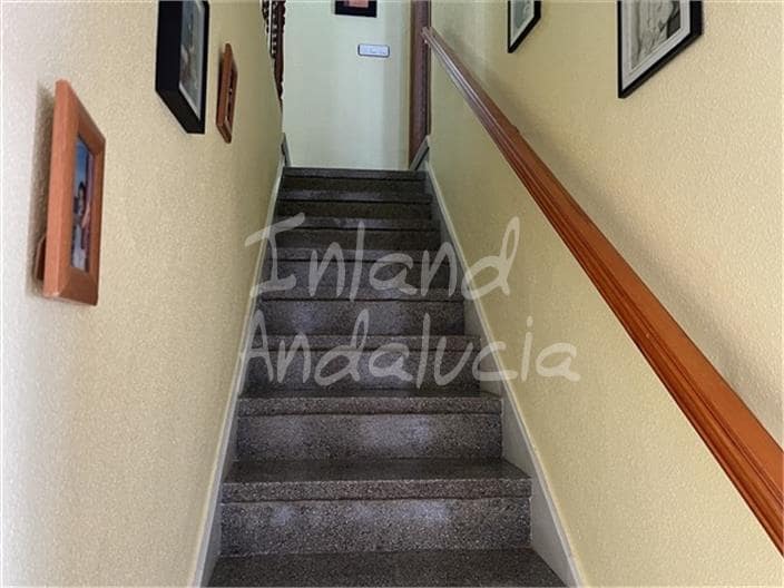 2 bedroom Townhouse for sale in Castillo de Locubin with garage - € 57,000 (Ref: 9772586)