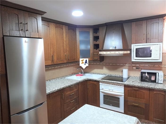 5 bedroom Townhouse for sale in Tozar - € 87,000 (Ref: 9772587)