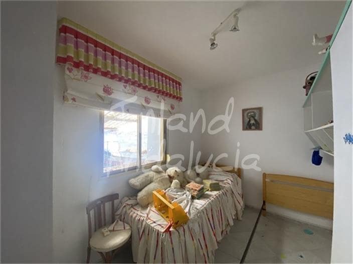 4 bedroom Townhouse for sale in Moclin - € 68,000 (Ref: 9772588)