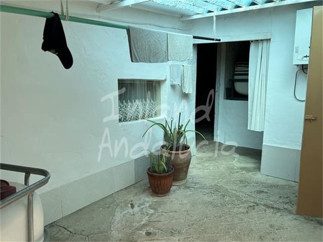 4 soverom Finca/Herregård til salgs i Castillo de Locubín med garasje - € 185 000 (Ref: 9777337)