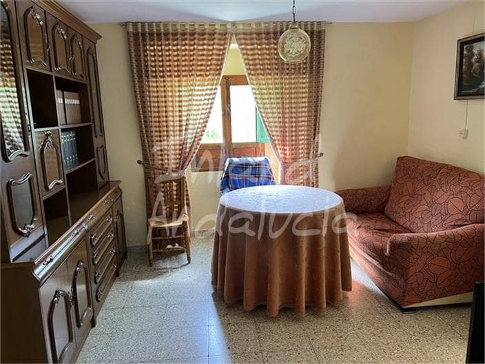 4 quarto Quinta/Casa Rural para venda em Castillo de Locubin com garagem - 185 000 € (Ref: 9777337)
