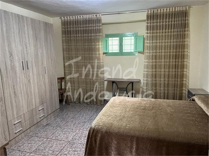 4 quarto Quinta/Casa Rural para venda em Castillo de Locubin com garagem - 185 000 € (Ref: 9777337)