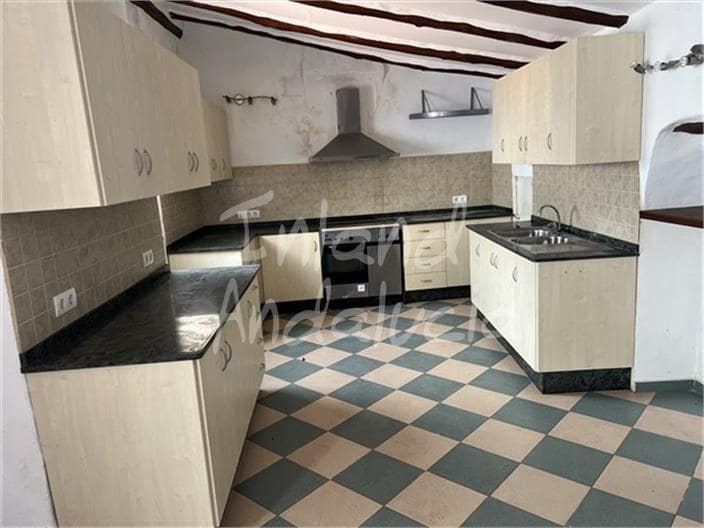 6 bedroom Finca/Country House for sale in Frailes with pool garage - € 95,445 (Ref: 9782867)