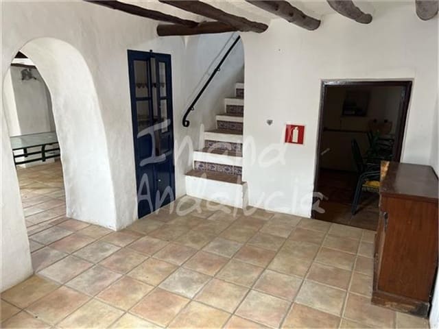 6 soverom Finca/Herregård til salgs i Frailes med svømmebasseng garasje - € 95 445 (Ref: 9782867)