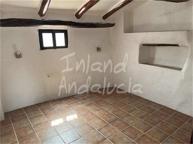 6 soverom Finca/Herregård til salgs i Frailes med svømmebasseng garasje - € 95 445 (Ref: 9782867)