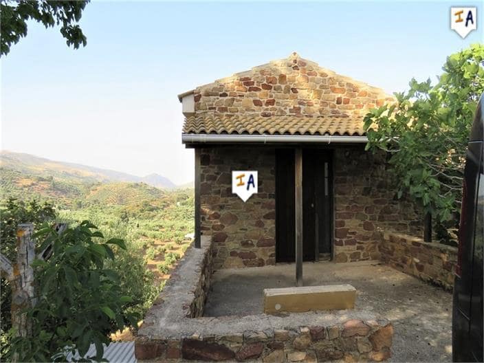 4 chambre Finca/Maison de Campagne à vendre à Huelma avec garage - 240 000 € (Ref: 9788063)