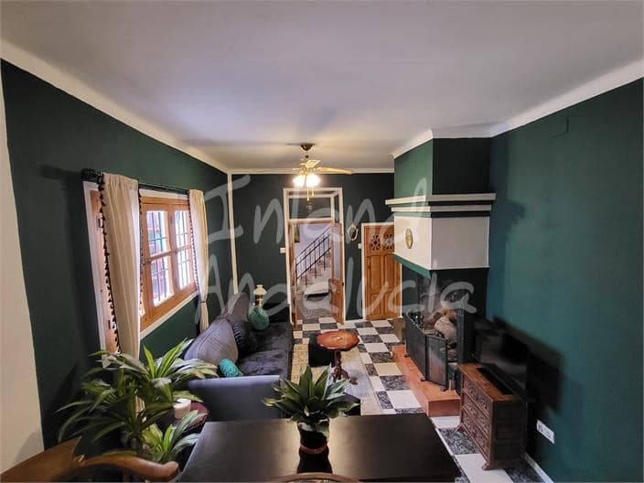 4 makuuhuone Omakotitalo myytävänä paikassa Cuevas de San Marcos - 190 000 € (Ref: 9790035)