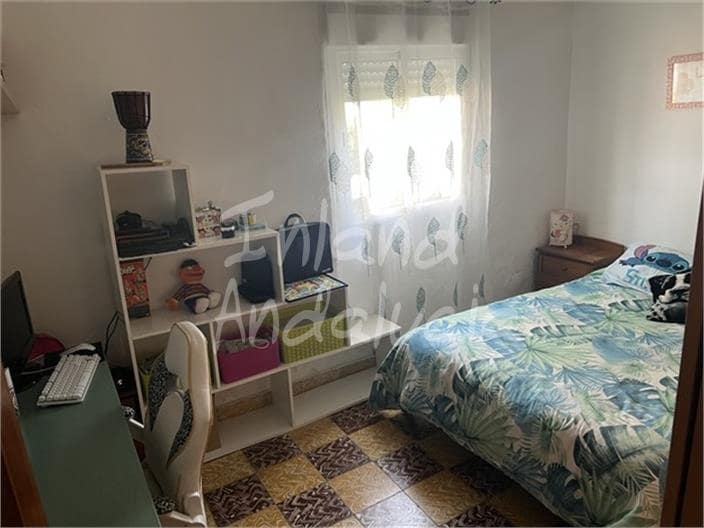 5 camera da letto Finca/Casa di Campagna in vendita in Castillo de Locubin con garage - 92.000 € (Rif: 9798508)