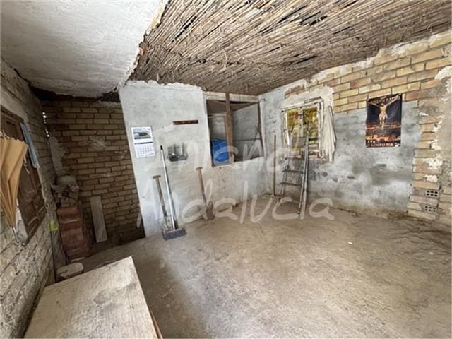 Dom na sprzedaż w Alcalá la Real - 30 000 € (Ref: 9803855)