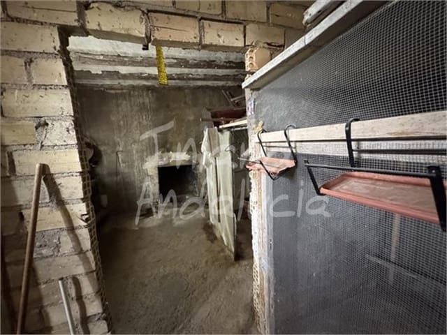 Dom na sprzedaż w Alcalá la Real - 30 000 € (Ref: 9803855)