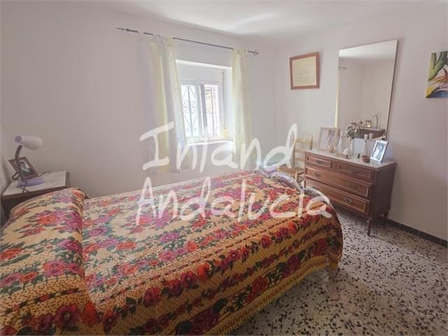 4 sovrum Finca/Hus på landet till salu i Alcaucín med garage - 365 000 € (Ref: 9805906)