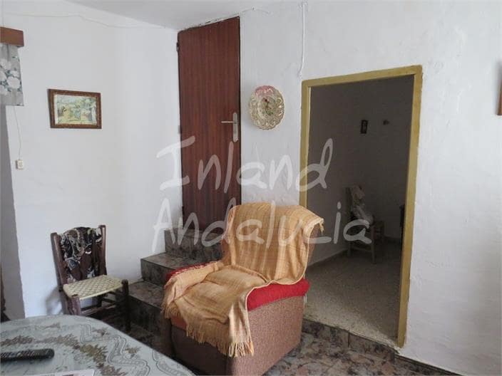 4 bedroom Townhouse for sale in Bobadilla de Alcaudete - € 36,000 (Ref: 9807511)