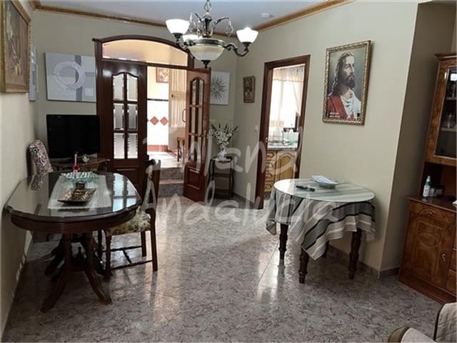 4 soveværelse Byhus til salg i Luque - € 69.500 (Ref: 9807512)