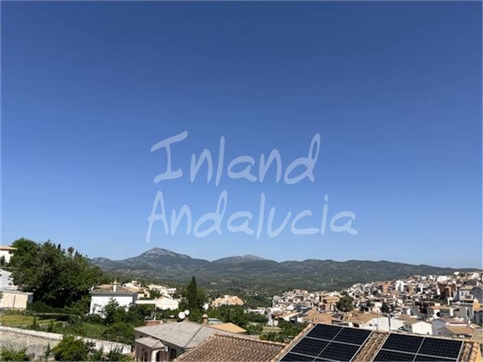 2 bedroom Apartment for sale in Castillo de Locubin - € 45,000 (Ref: 9816803)