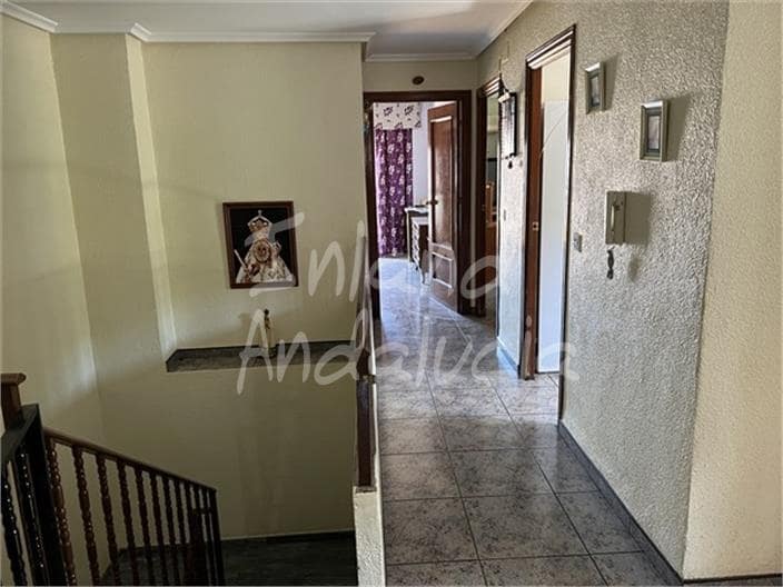 2 bedroom Apartment for sale in Castillo de Locubin - € 45,000 (Ref: 9816803)