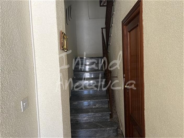 2 bedroom Apartment for sale in Castillo de Locubin - € 45,000 (Ref: 9816803)
