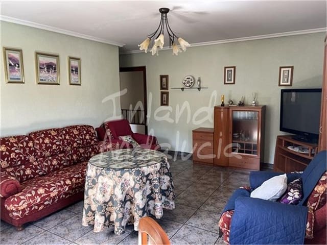 2 soveværelse Lejlighed til salg i Castillo de Locubín - € 45.000 (Ref: 9816803)