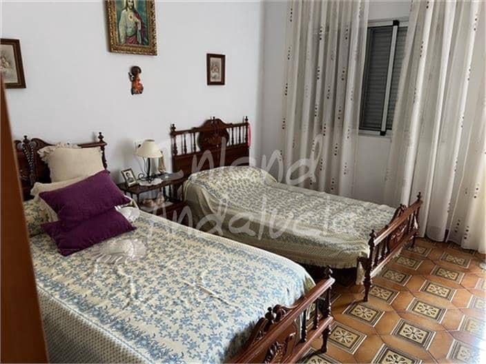 4 quarto Casa em Banda para venda em Castillo de Locubin - 99 000 € (Ref: 9819754)
