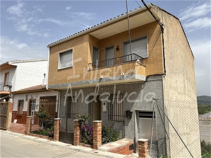 4 quarto Casa em Banda para venda em Castillo de Locubin - 99 000 € (Ref: 9819754)