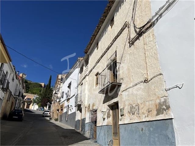 7 soverom Hus til salgs i Alcalá la Real med garasje - € 42 000 (Ref: 9828158)