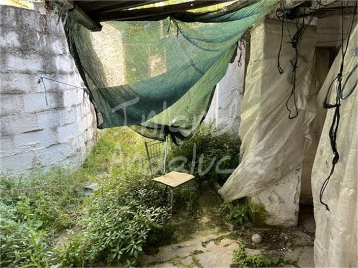 7 slaapkamer Huis te koop in Alcala la Real met garage - € 42.000 (Ref: 9828158)