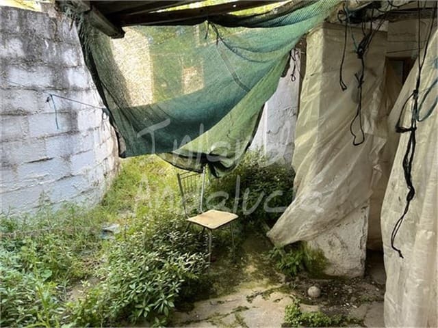 7 soverom Hus til salgs i Alcalá la Real med garasje - € 42 000 (Ref: 9828158)