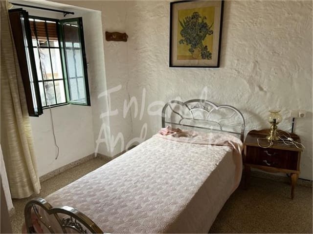 4 soverom Hus til salgs i Priego de Córdoba med garasje - € 80 000 (Ref: 9828159)