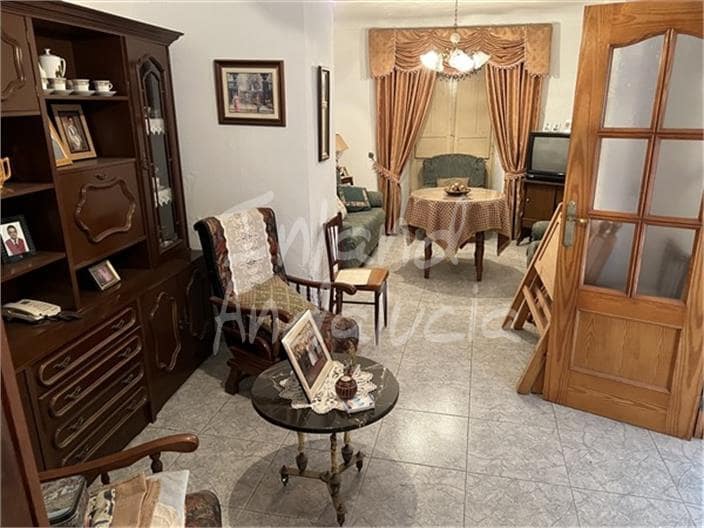 4 slaapkamer Huis te koop in Luque - € 49.500 (Ref: 9828160)