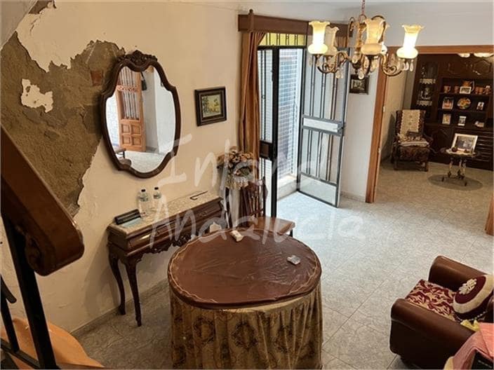 4 slaapkamer Huis te koop in Luque - € 49.500 (Ref: 9828160)