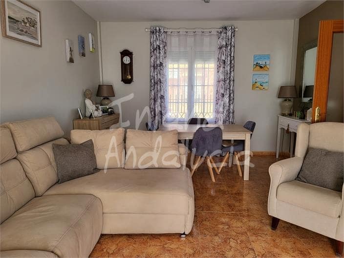 3 quarto Casa em Banda para venda em Fuente de Piedra com piscina - 259 950 € (Ref: 9833140)