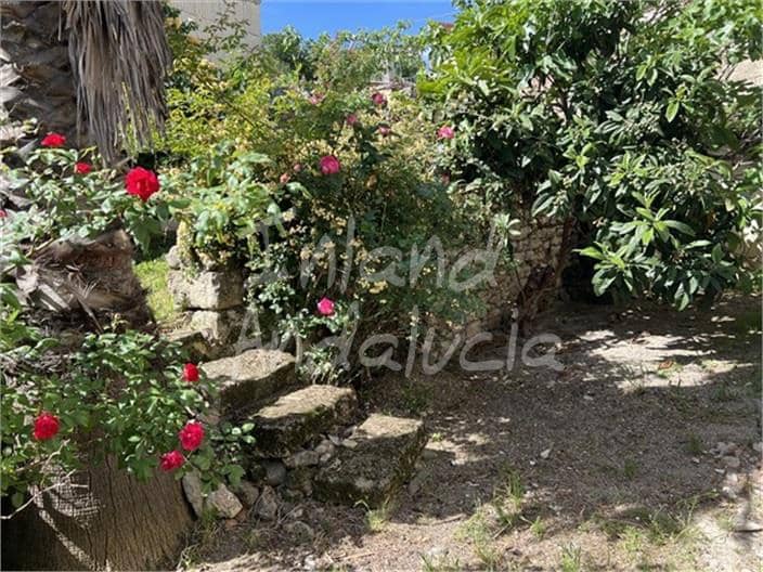 Townhouse for sale in Alcala la Real - € 50,000 (Ref: 9833141)