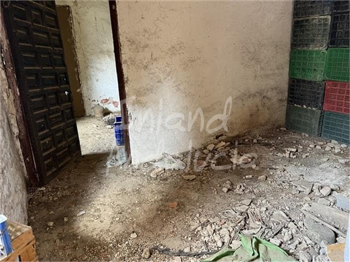 Townhouse for sale in Alcala la Real - € 50,000 (Ref: 9833141)