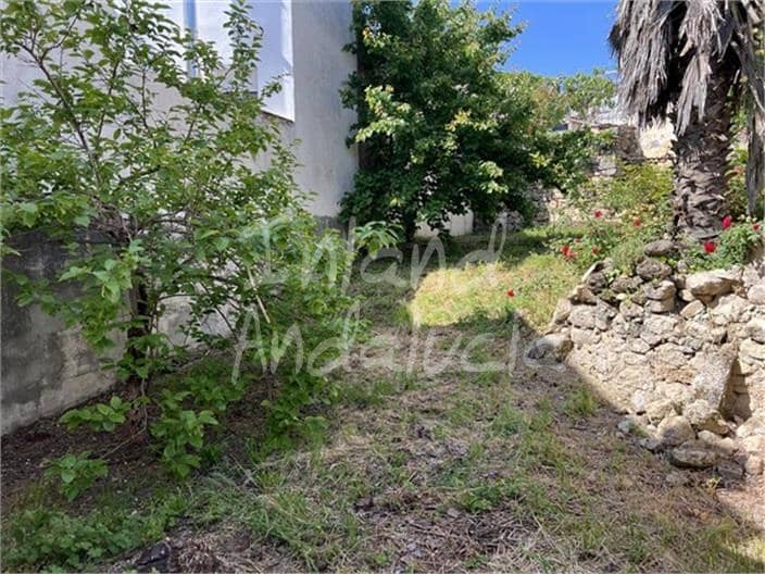 Townhouse for sale in Alcala la Real - € 50,000 (Ref: 9833141)