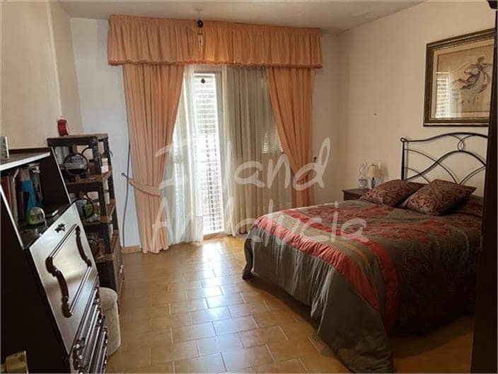 4 quarto Casa em Banda para venda em Frailes com garagem - 108 000 € (Ref: 9835053)