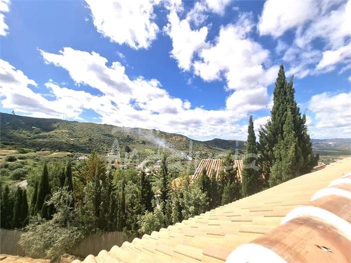 1 bedroom Apartment for sale in Alcaucin with pool garage - € 95,000 (Ref: 9838808)